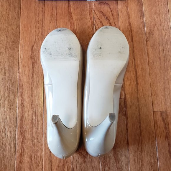 Madden Girl Nude Pumps - Picture 5 of 6